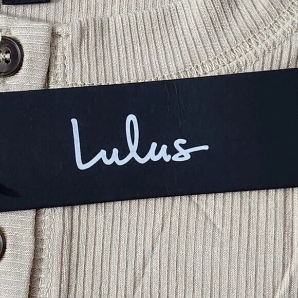 2/$30 Lulus Beige Ribbed Henley Cropped Tee Size S | Casual & Trendy Knit Top - Picture 5 of 6